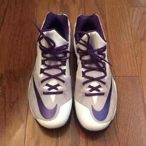 Never Worn Nike Basketball Shoes